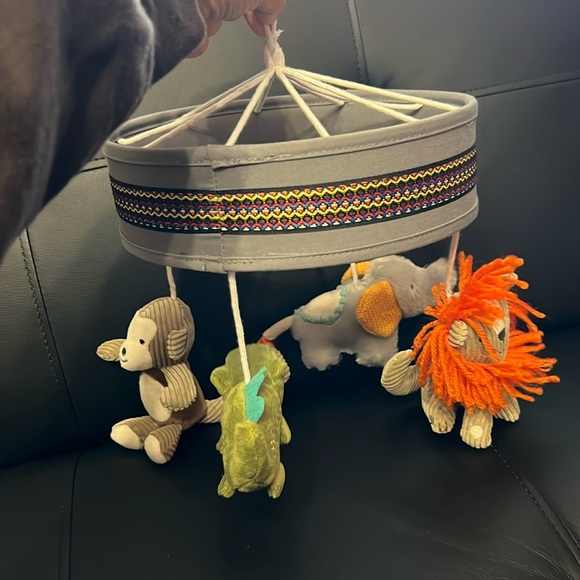 Levtex Baby Musical Mobile for Crib. 0-5 mo Animals Rotates to Lullaby Open Box - Picture 5 of 15